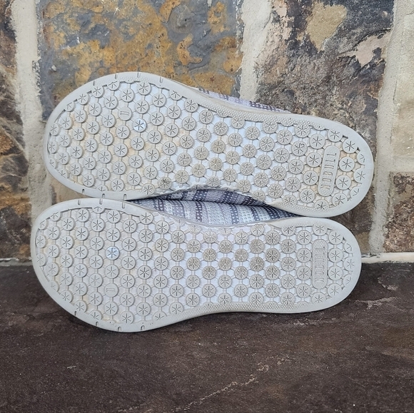 NOBULL 8 9.5 Burst Trainer Striped Shoes - Picture 9 of 16